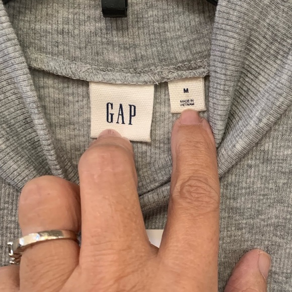 Gap mock turtleneck - Picture 3 of 7